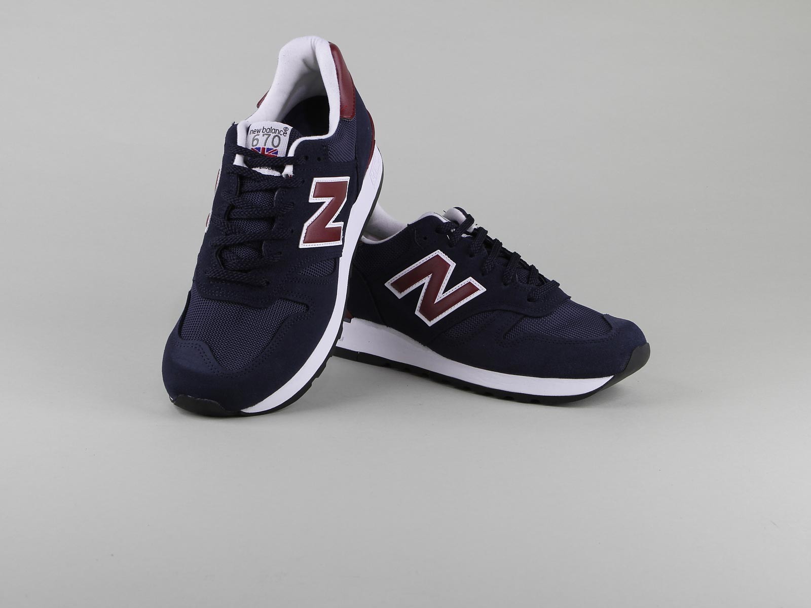 new balance homme bleu marine et rouge